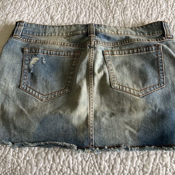 Jean skirt - Picture 4 of 4